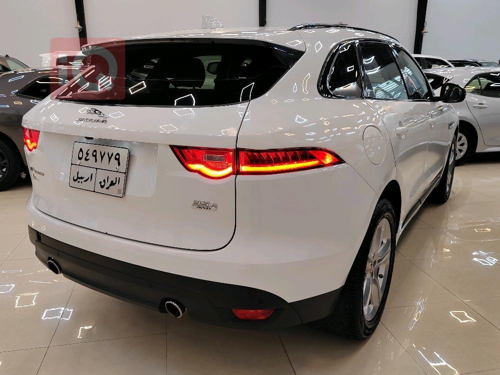 جاگوار F-Pace